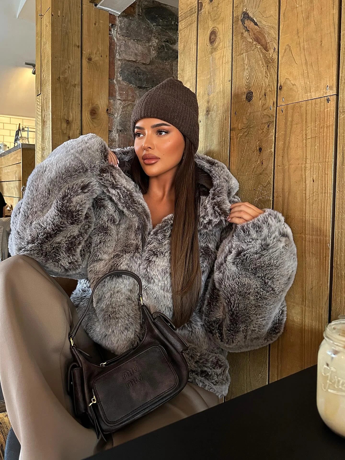 Unisex mikina s kapucí z umělé kožešiny